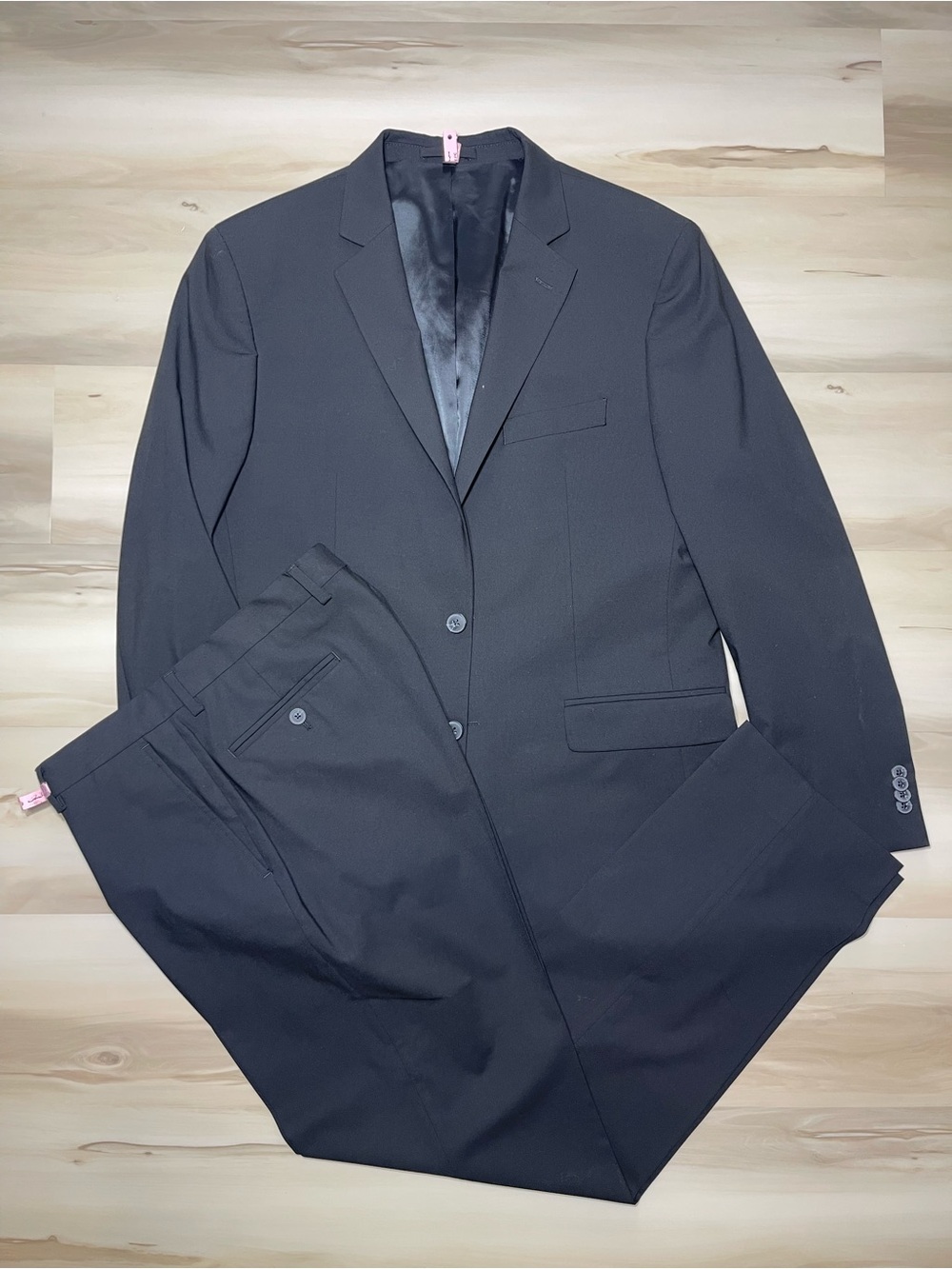 Jos A Bank Suit Men's 43R Black Suit Set Pleated Cuffed Pants 36x32 Two Button